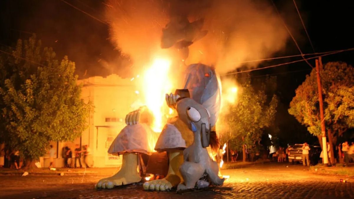 Ritual de Año Nuevo: por qué hay que quemar años viejos y cómo se hace