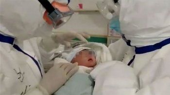 Una bebita de tan sólo 17 días se recuperó del coronavirus sin medicamentos