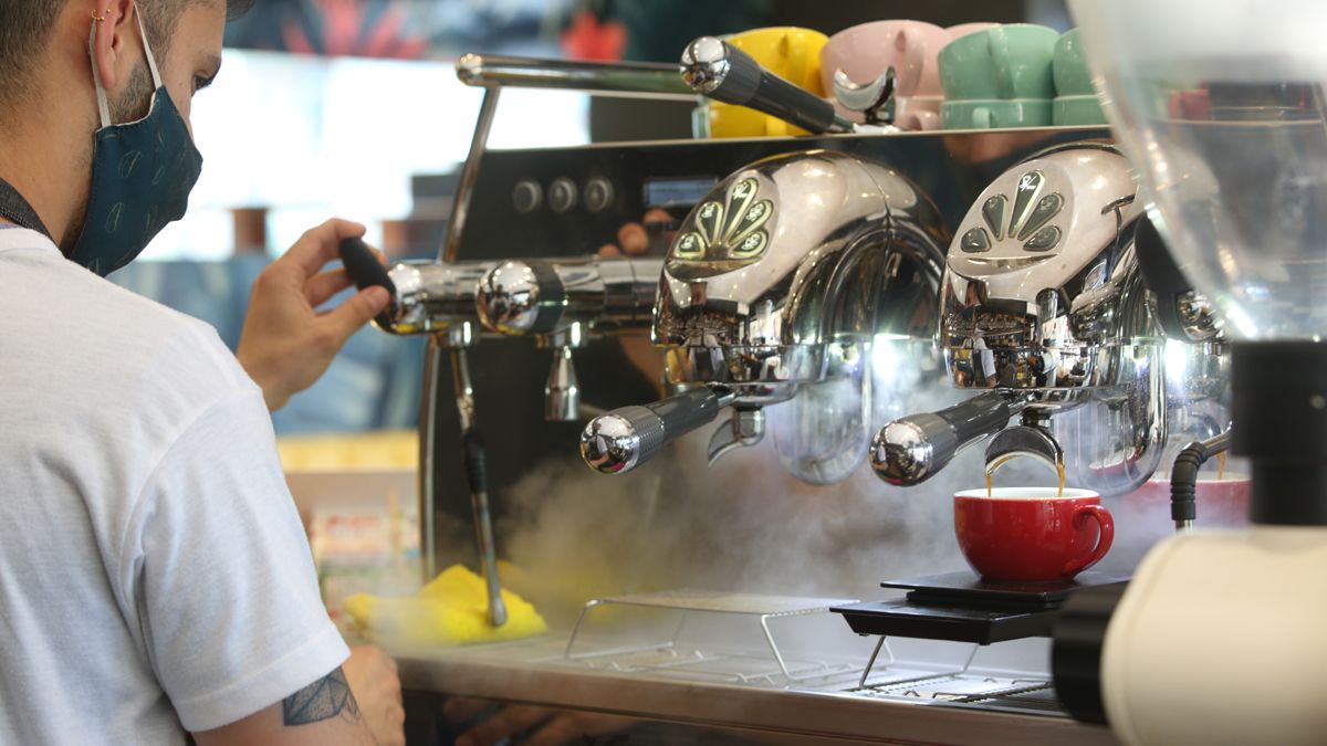 Qué comercios podrán abrir y cuáles no en Mendoza en la vuelta a Fase 1 por 36 horas