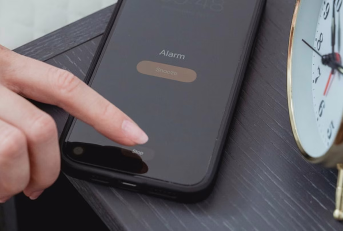 Despierta, pero no te levantes y te presiones a hacer una tarea laboriosa de inmediato. Despierta, pero no te levantes y te presiones a hacer una tarea laboriosa de inmediato. 