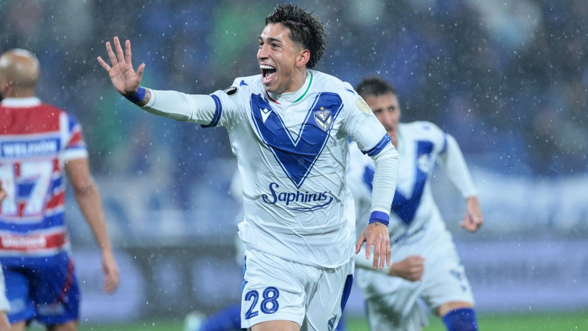 Maher Carrizo abrió la cuenta y el partido que definió la llave de octavos de final de Copa Libertadores entre Vélez y Fortaleza.