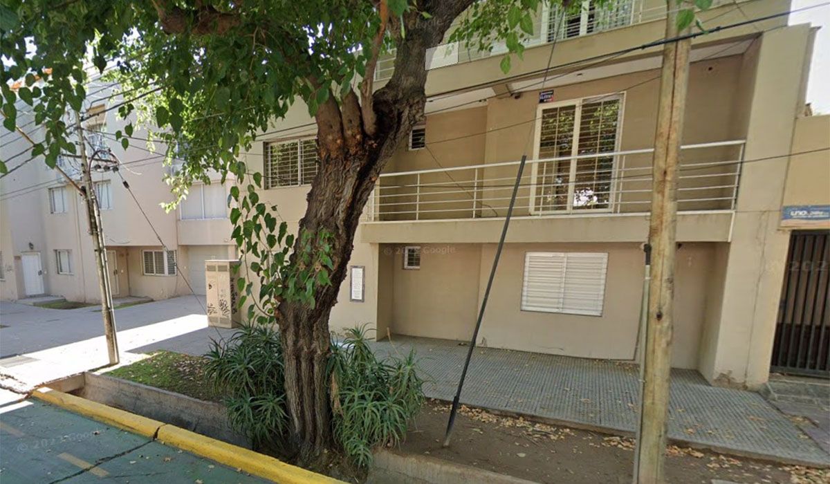 En ese edificio funcionaba la ex facultad de Antropoligía Escolar en Mendoza. En ese edificio funcionaba la ex facultad de Antropoligía Escolar en Mendoza.