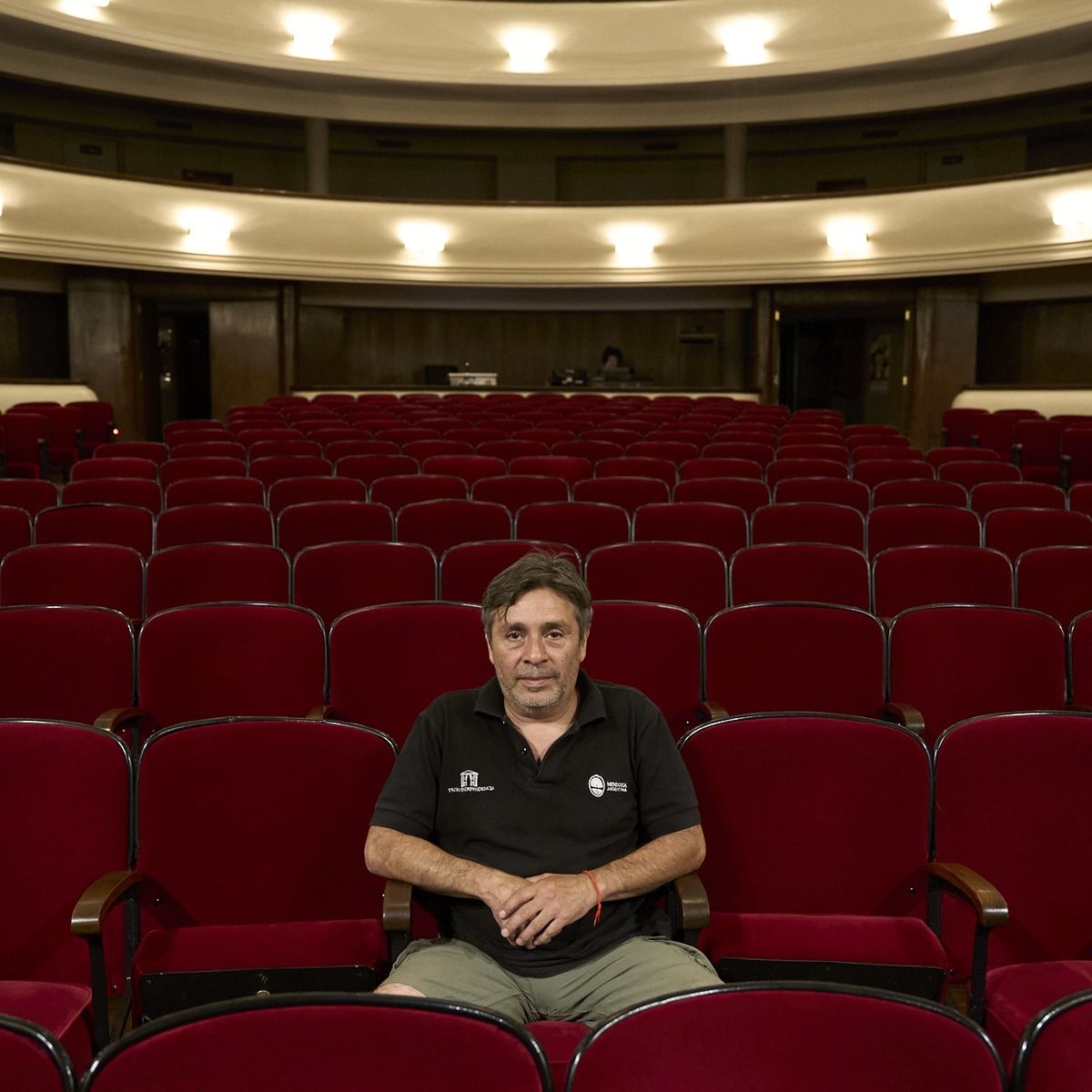 Para el técnico histórico del teatro Independencia, los artistas son su familia y esa sala es -literalmente- su casa. Para el técnico histórico del teatro Independencia, los artistas son su familia y esa sala es -literalmente- su casa.