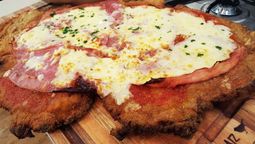 Un fraude. Pidió un milanesa gigante y le llegó algo indignante.