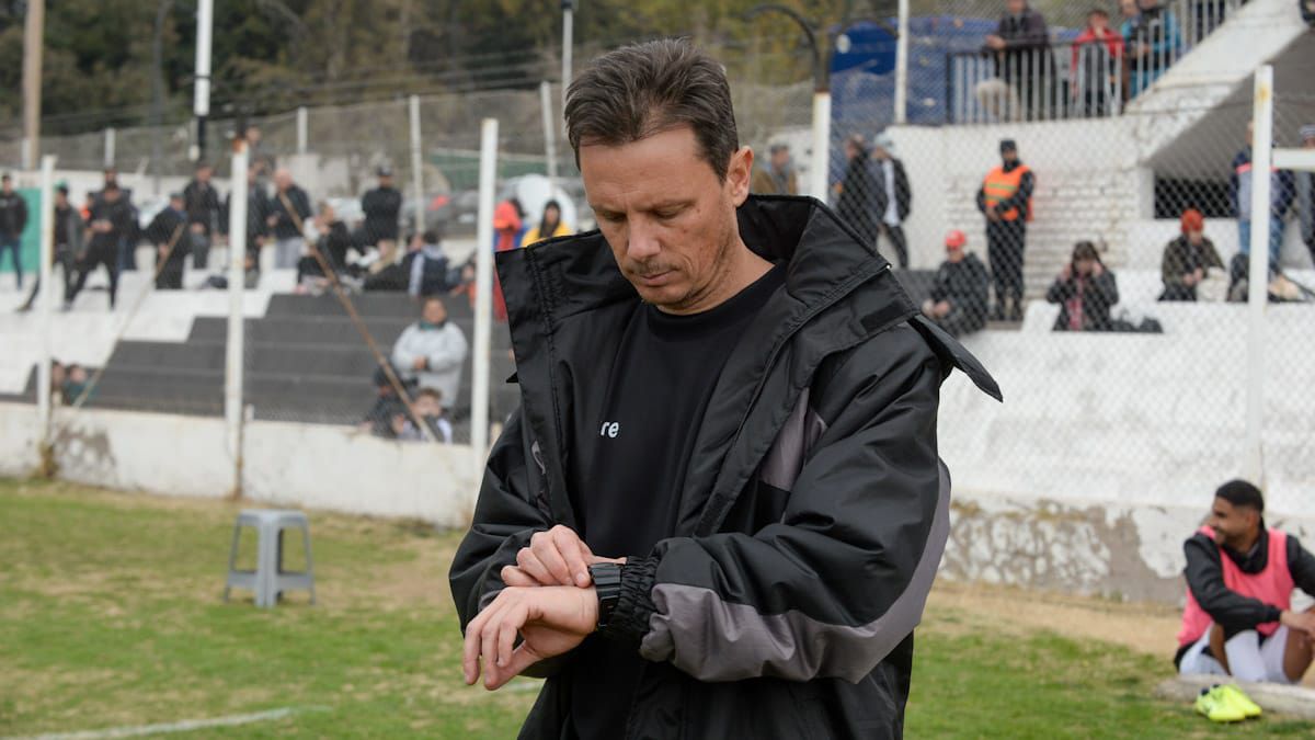 Luca Marcogiuseppe el entrenador de Gimnasia y Esgrima que todos hablan.