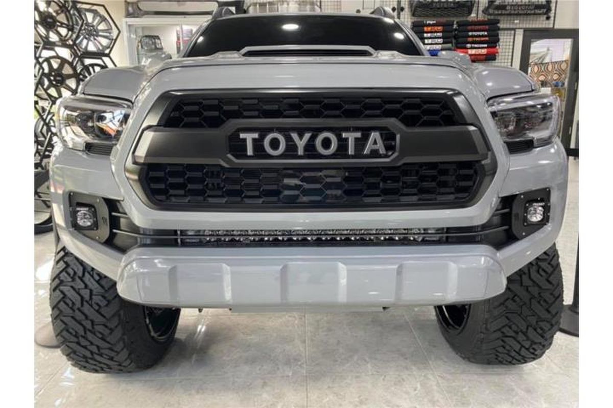 La Tacoma tiene una parrilla impactante. ¿Será similar la de la Toyota Hilux? La Tacoma tiene una parrilla impactante. ¿Será similar la de la Toyota Hilux?