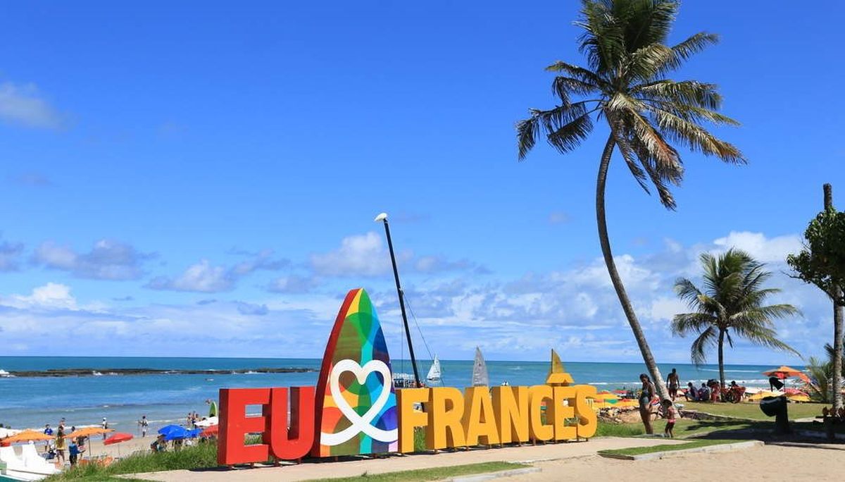 Praia do Francês queda al norte de Brasil. Imagen: praiadofrancesal.com.br. Praia do Francês queda al norte de Brasil. Imagen: praiadofrancesal.com.br.