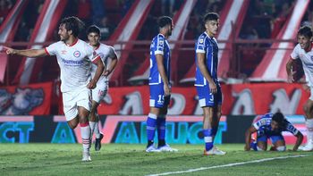 Godoy Cruz tuvo un segundo tiempo para el olvido y no encuentra regularidad