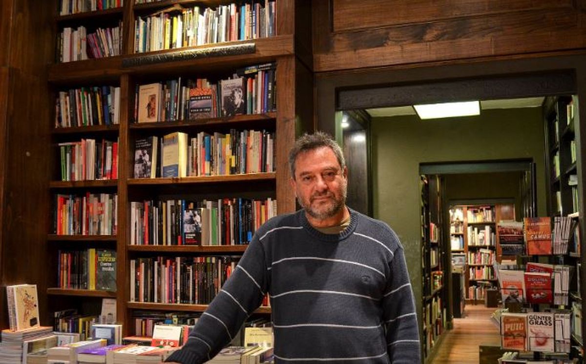 Daniel Guebel, escritor, guionista y periodista. Daniel Guebel, escritor, guionista y periodista.