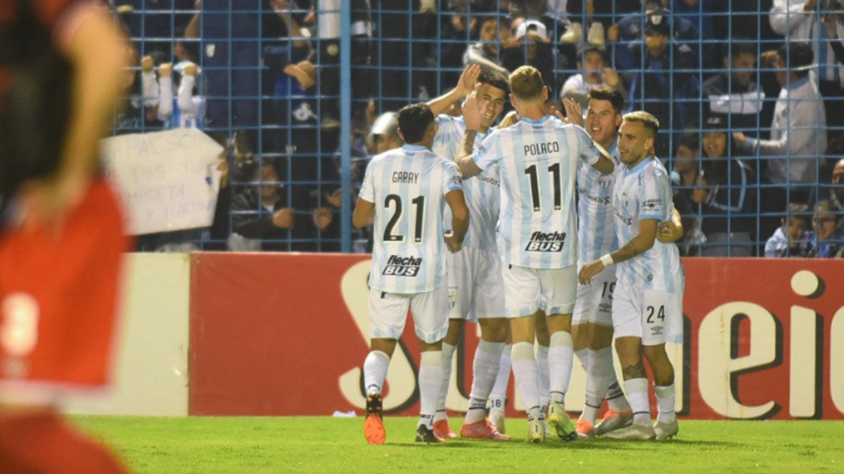 Atlético Tucumán Sigue Puntero Con El Golazo Récord De Mateo Coronel