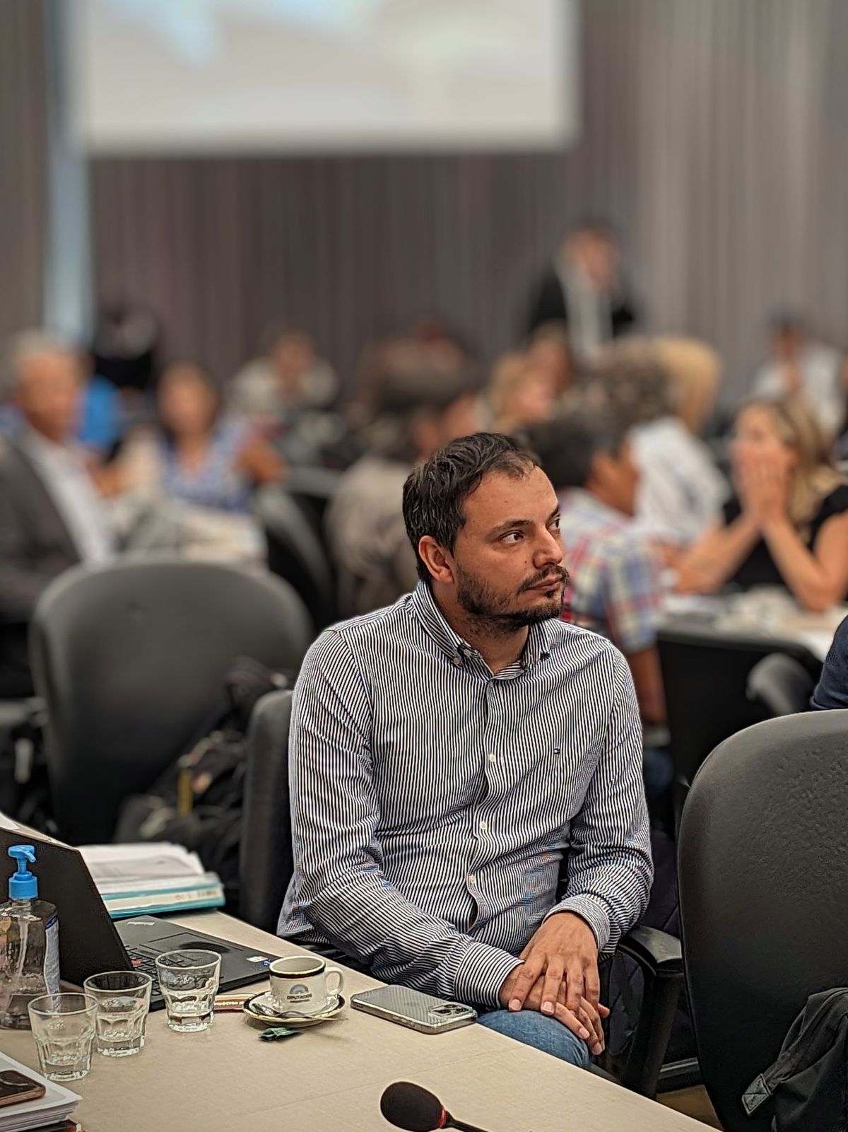 Álvaro Martínez participó de los debates en comisiones para tratar la Ley Ómnibus.