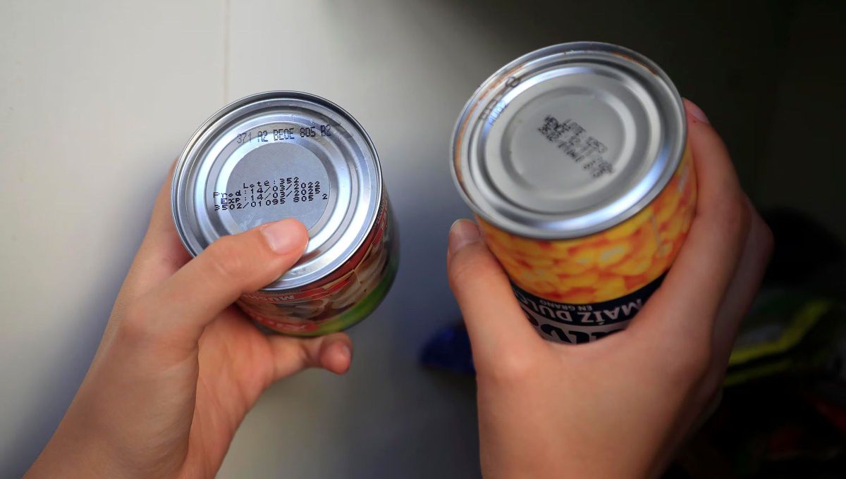 Son parecidas, pero no iguales: cuál es la diferencia entre vencer y caducar