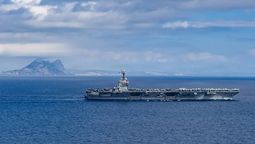 Fotografía cedida por la Marina de los Estados Unidos donde se muestra el USS Gerald R. Ford (CVN 78), el portaaviones más grande del mundo navegando por el Estrecho de Gibraltar el 1 de octubre de 2025. Crédito: EFE/Alyssa Joy/Marina de EE.UU. Fotografía cedida por la Marina de los Estados Unidos donde se muestra el USS Gerald R. Ford (CVN 78), el portaaviones más grande del mundo navegando por el Estrecho de Gibraltar el 1 de octubre de 2025. Crédito: EFE/Alyssa Joy/Marina de EE.UU.