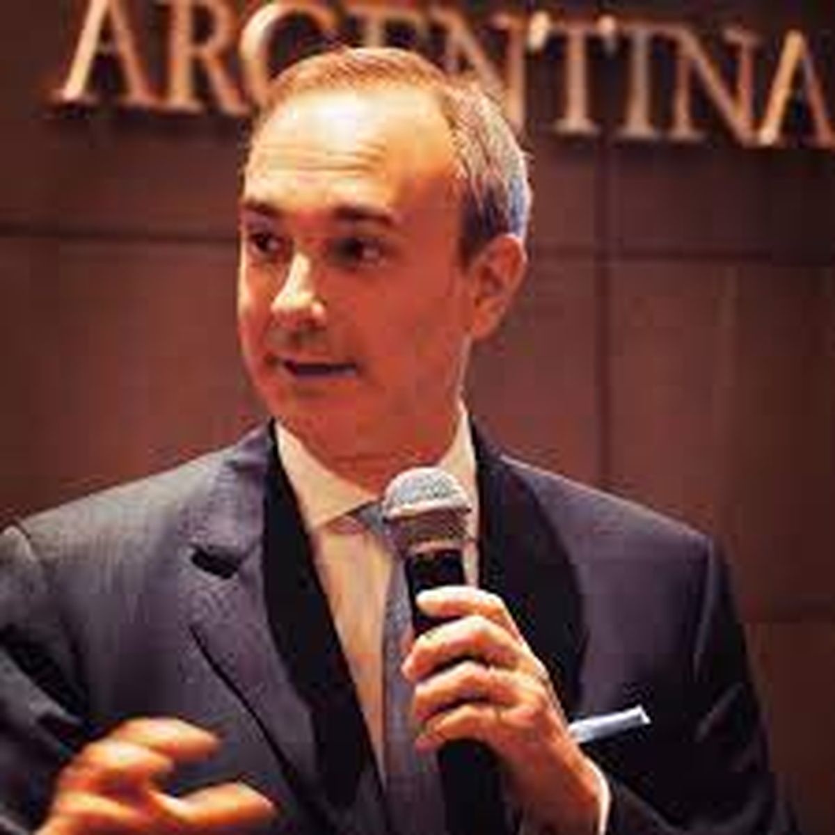 Carlos Torrendell es docente en la Universidad Católica Argentina. Carlos Torrendell es docente en la Universidad Católica Argentina.