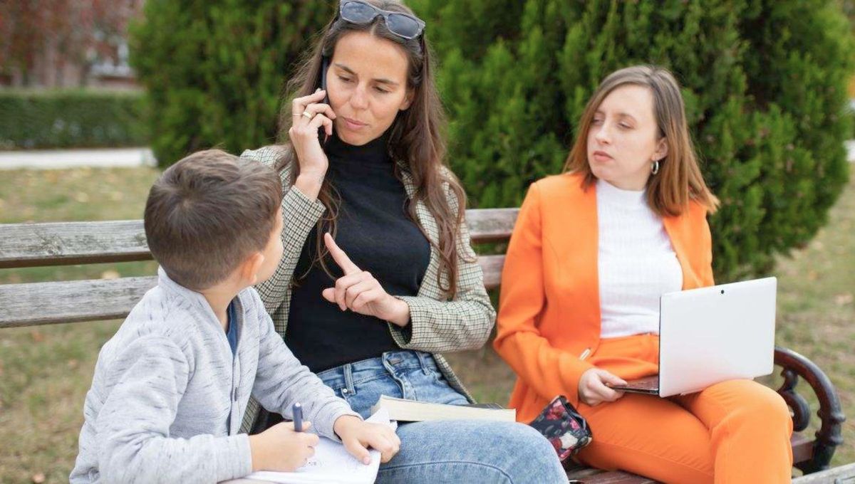 Muchas veces se cree que esa persona que interrumpe aprendió ese patrón siendo un niño. Esto puede hacer que parezca una conducta natural. Muchas veces se cree que esa persona que interrumpe aprendió ese patrón siendo un niño. Esto puede hacer que parezca una conducta natural.