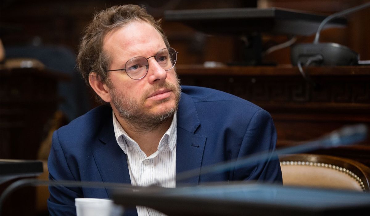 Lucas Ilardo fue definido por Suarez como un pibe con el que no se puede dialogar. El peronismo local salió a pegarle.