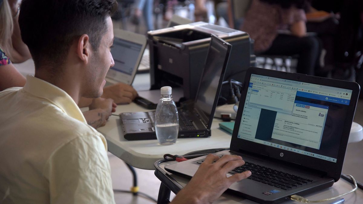 La DGE explicó que los docentes interesados en concursar ingresen a la plataforma de la CGES y carguen sus antecedentes en el Sistema de Tabulación.