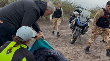 El intendente de San Carlos auxilió a víctimas de un accidente en la Ruta 40 vieja El intendente de San Carlos auxilió a víctimas de un accidente en la Ruta 40 vieja