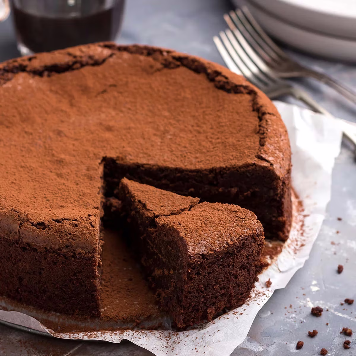 Torta húmeda de chocolate, una de las recetas perfectas para la mediatarde, muy económica y con pocos ingredientes. Torta húmeda de chocolate, una de las recetas perfectas para la mediatarde, muy económica y con pocos ingredientes.