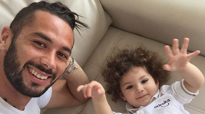 Larrondo se rehabilita en casa