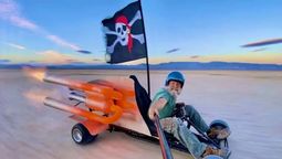 ¡Un video de película! &nbsp;Robert Maddox un hombre completamente obsesionado con las máquinas especializado en crear vehículos con sistemas de propulsión a chorro