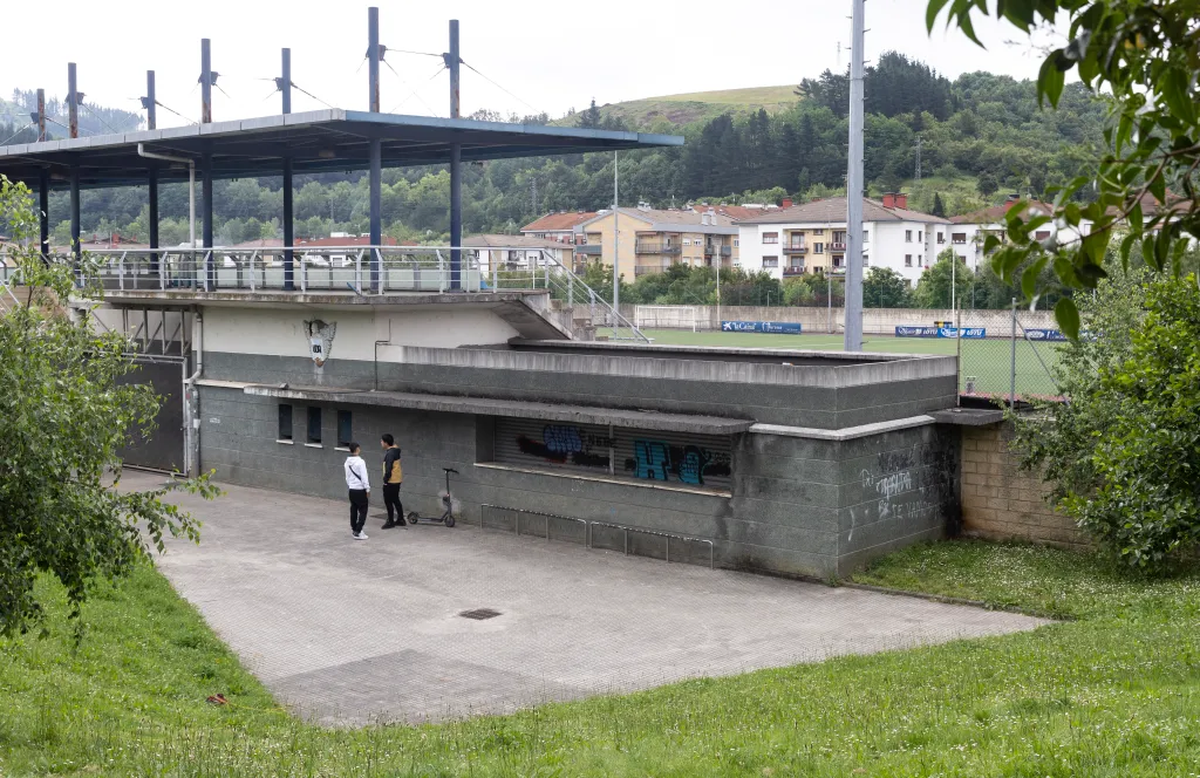Cómo fue que 25 jóvenes colombianos fueron engañados para viajar España para jugar al fútbol. Fuente: EFE Cómo fue que 25 jóvenes colombianos fueron engañados para viajar España para jugar al fútbol. Fuente: EFE