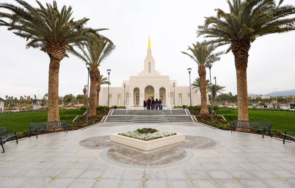 Desde este lunes el templo mormón abrió sus puertas a algunos visitantes. El jueves será para todo público y hasta el 7 de septiembre.