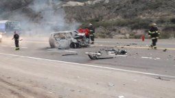 Un auto ardió y un camión volcó cerca de Potrerillos