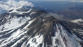 Alerta en Chile por las explosiones del volcán Nevados de Chillán