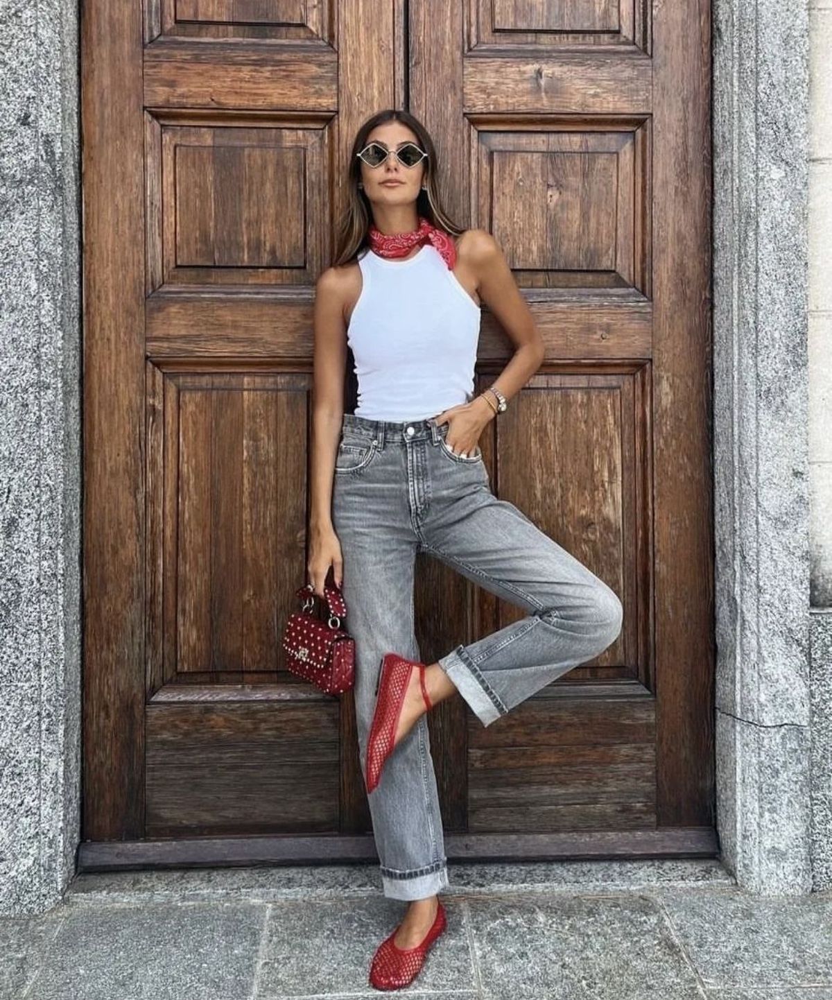 Los skinny jeans de verano 2025 se imponen esta temporada: la tendencia ajustada combina estilo, comodidad y versatilidad. Los skinny jeans de verano 2025 se imponen esta temporada: la tendencia ajustada combina estilo, comodidad y versatilidad.