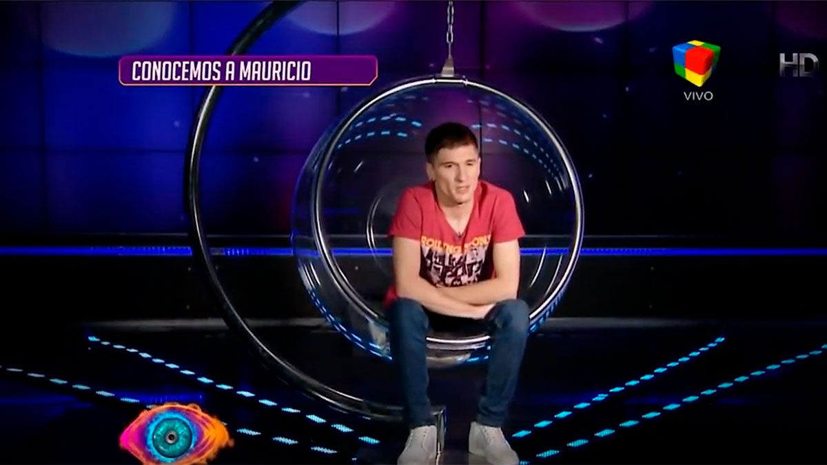 Mauricio Guirao sorprendió a todos en el 2016 al ingresar al reality con una dura historia de vida. Mauricio Guirao sorprendió a todos en el 2016 al ingresar al reality con una dura historia de vida.