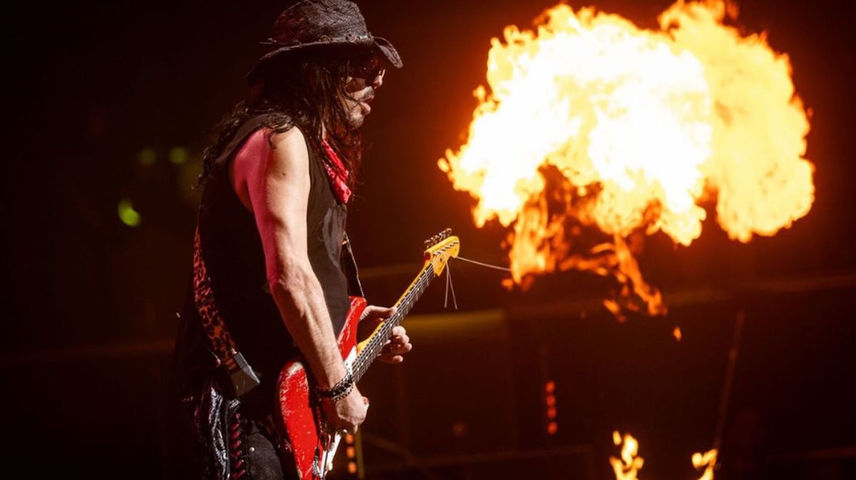 Walter Giardino, fundador de Rata Blanca y leyenda de la guitarra.
