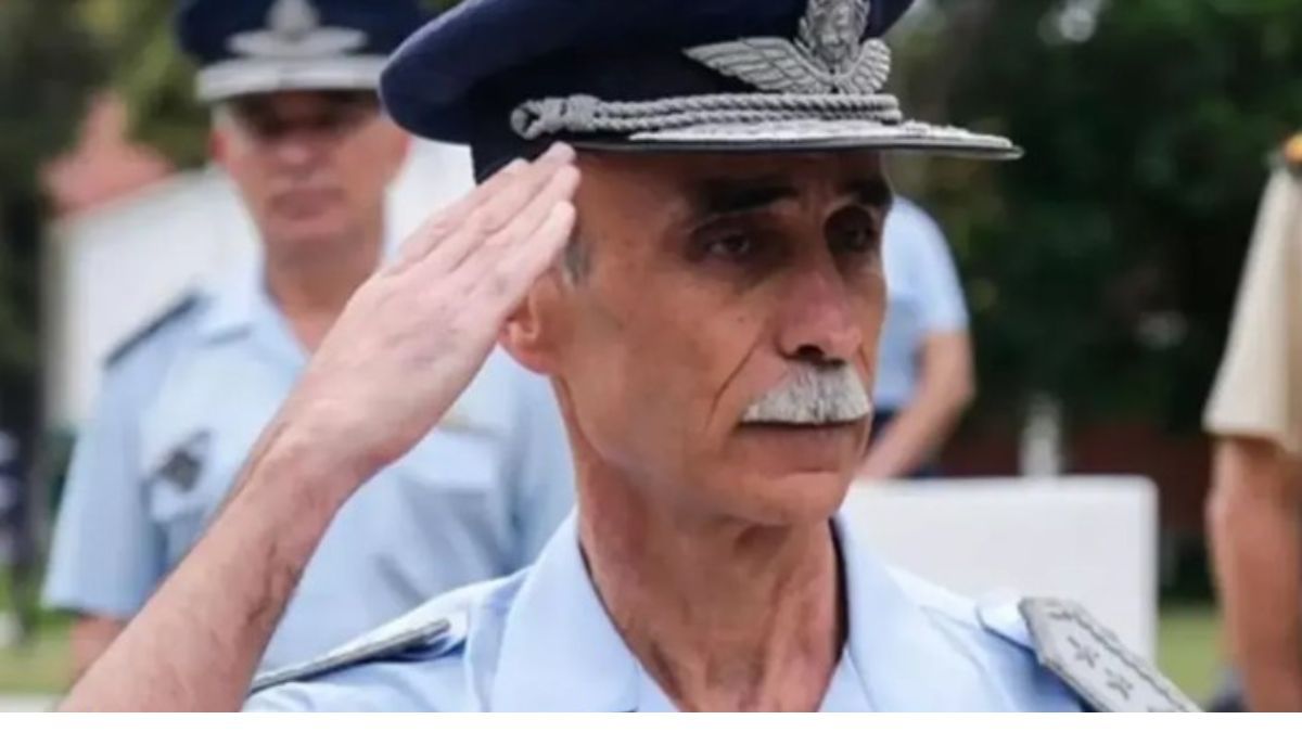 El brigadier Gustavo Valverde es el nuevo jefe de la Fuerza Aérea Argentina