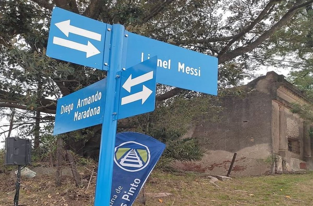 Una esquina repleta de fútbol en un pueblo de Entre Ríos. / gentileza 