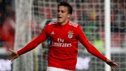 Para Scaloni: Benfica subió a la punta con los goles de Cervi y el Toto Salvio