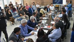 Alfredo Cornejo se habría asegurado el acompañamiento de los aliados para que avance su proyecto de autonomía municipal en la Cámara de Diputados. Alfredo Cornejo se habría asegurado el acompañamiento de los aliados para que avance su proyecto de autonomía municipal en la Cámara de Diputados.