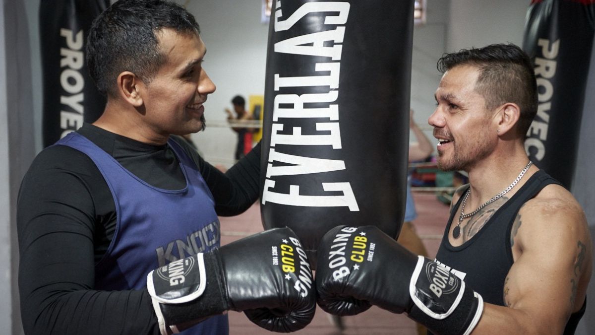 Yoni y Cotón. Compartieron juntos el alojamiento en el gimnasio de Pablo Chacón y se animaron a soñar alto y lo lograron: fueron campeones mundiales en el boxeo profesional. Yoni y Cotón. Compartieron juntos el alojamiento en el gimnasio de Pablo Chacón y se animaron a soñar alto y lo lograron: fueron campeones mundiales en el boxeo profesional.