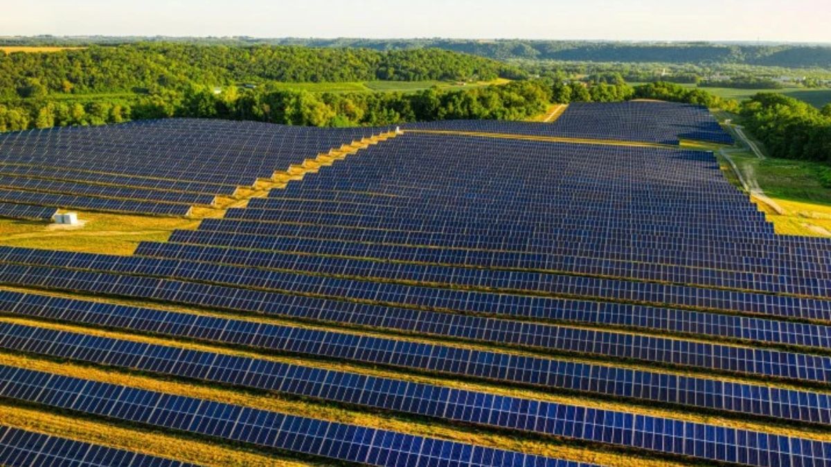 Instalación de paneles off-grid. Tom Fisk / Pexels Instalación de paneles off-grid. Tom Fisk / Pexels