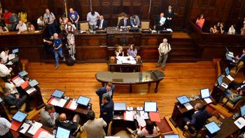 La unicameralidad de la Legislatura divide aguas dentro y fuera de Cambia Mendoza
