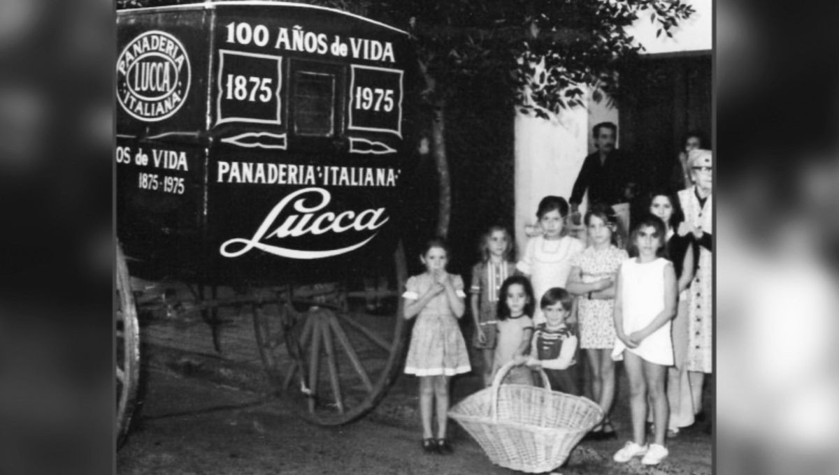 Esta panadería fue testigo de la revolución rusa, de la presidencia de Nicolás Avellaneda hasta la de Alberto Fernández, gobiernos dictatoriales y de la restauración de la democracia. 