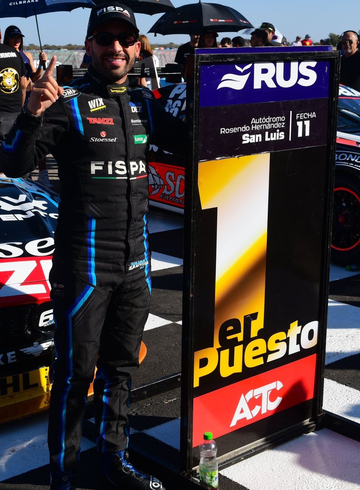 Santero había hecho la pole y ganado su serie. Santero había hecho la pole y ganado su serie.