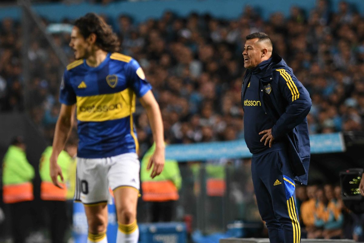 Almirón pidió abiertamente que se postergue el Superclásico Almirón pidió abiertamente que se postergue el Superclásico