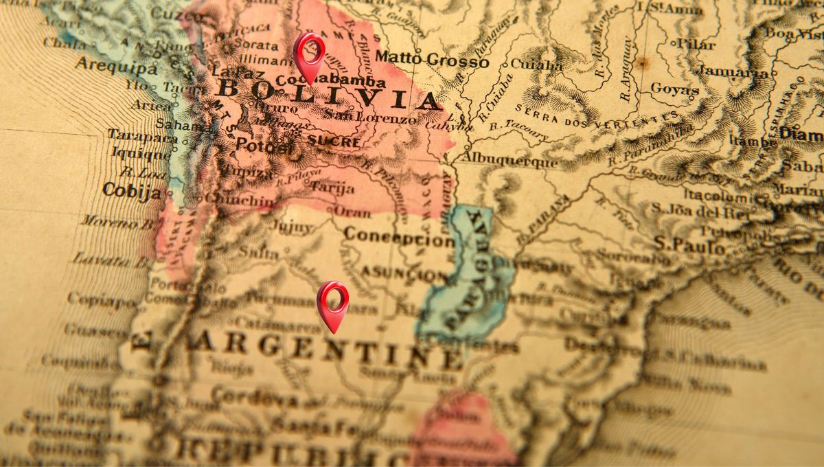 Chichas, Charcas y Mizque se separaron de la antigua Argentina luego de elegir reinstalarse en Bolivia. Chichas, Charcas y Mizque se separaron de la antigua Argentina luego de elegir reinstalarse en Bolivia.