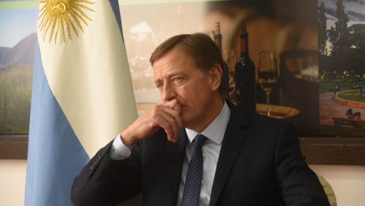 El gobernador Rodolfo Suarez implora al PJ de Mendoza para poder rollear la deuda provincial