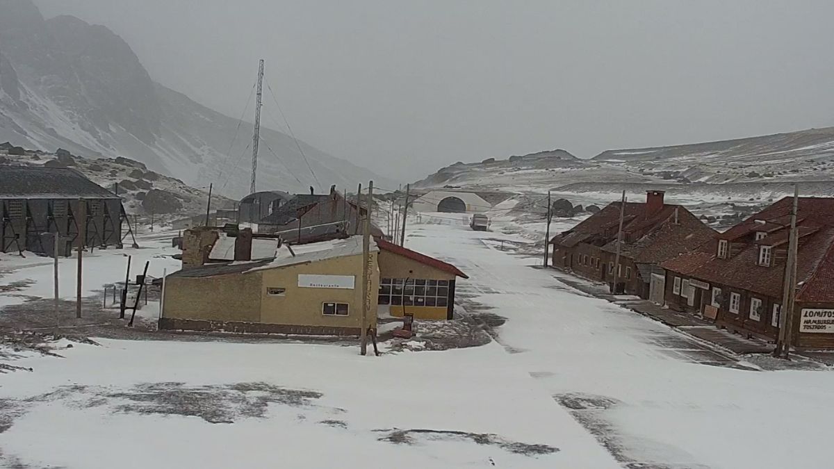 Un temporal de nieve y viento blanco afectó el paso a Chile y el Paso Cristo Redentor permanece cerrado. Imagen ilustrativa.