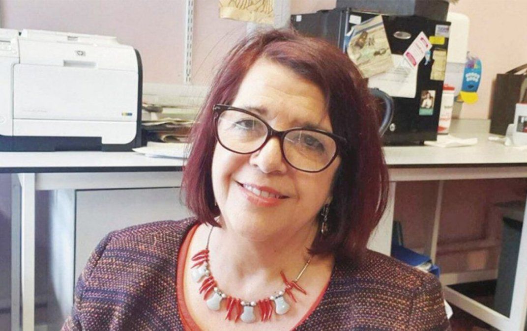 Martha Cohen. La destcada patóloga estima que la vacunación masiva contra el coronavirus demorará un tiempo. Se refiere a la vacuna de Oxford.