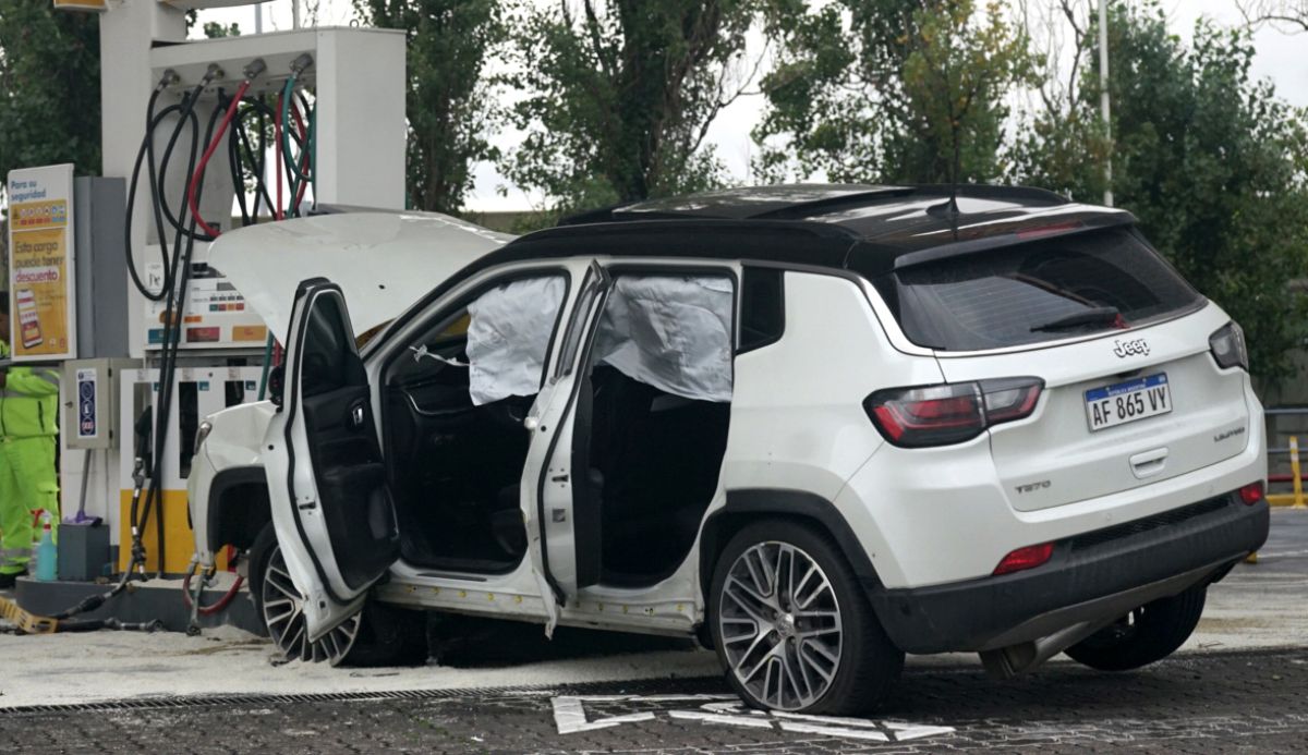 Palacios se estrelló contra una estación de servicio