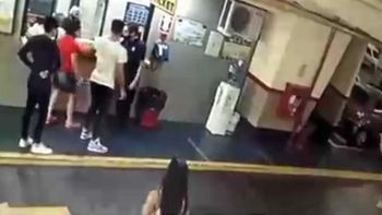 Se entregó en una Fiscalía el adolescente que golpeó al empleado de un estacionamiento 