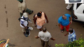 Algunos médicos cubanos esperan su oportunidad para entrar en acción en Sierra Leona y Guinea