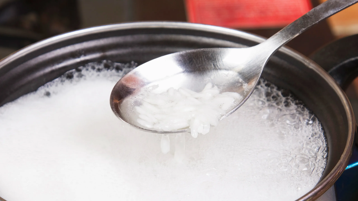 Toma nota del truco de Kim Kardashian para tener un cabello fuerte, sano y brillante Toma nota del truco de Kim Kardashian para tener un cabello fuerte, sano y brillante